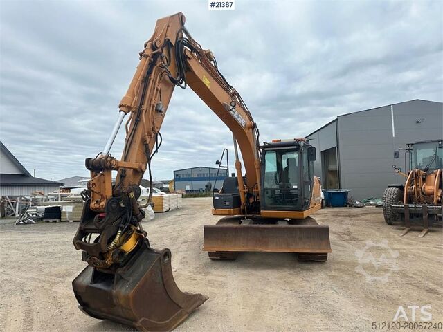 Crawler excavator CASE CX130B excavator w/rototilt and two buckets. WATCH