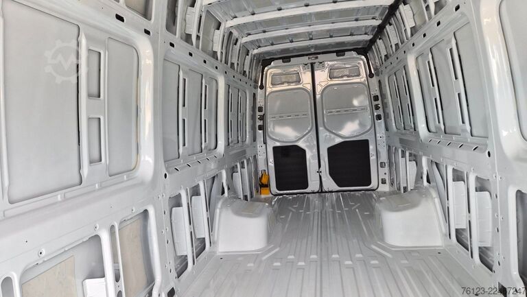 High top van MERCEDES-BENZ Sprinter III Kasten  519 CDI RWD 4x 4 Allrad