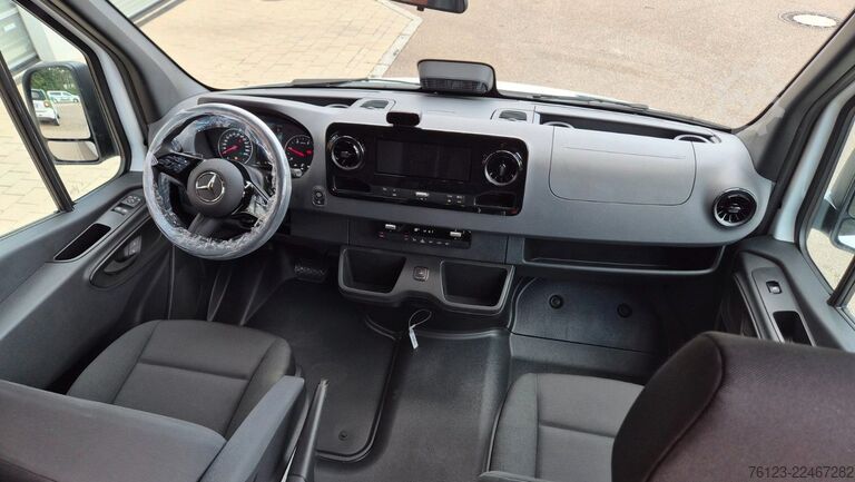 Minibus MERCEDES-BENZ Sprinter 3 Stock, Handicap Flexiboden Mobility23