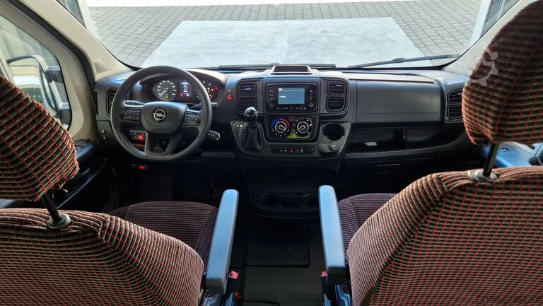 Minibus FIAT 2x  Opel Movano 18 SS  in Stock Fiat Ducato