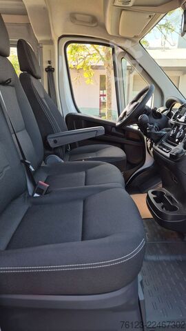 Minibus FIAT 2x  Opel Movano 18 SS  in Stock Fiat Ducato