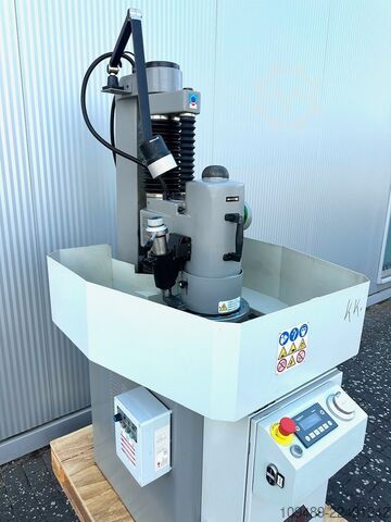 Rotary Table Surface Grinding Machine/DELTALC400 DELTA - Rundtischschleifmaschine LC 400 / Baujahr 2021