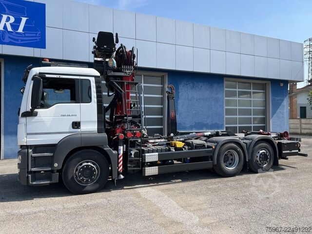 Hooklift truck with crane MAN TGS 26.470