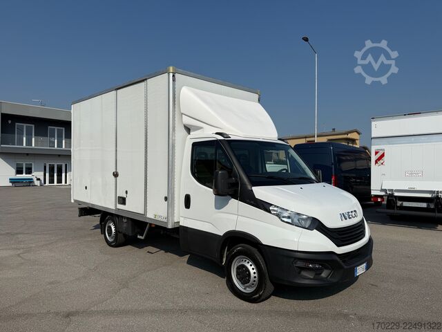 Box van IVECO Daily 35S14