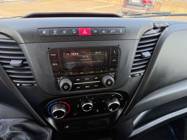 Box van IVECO Daily 35S14