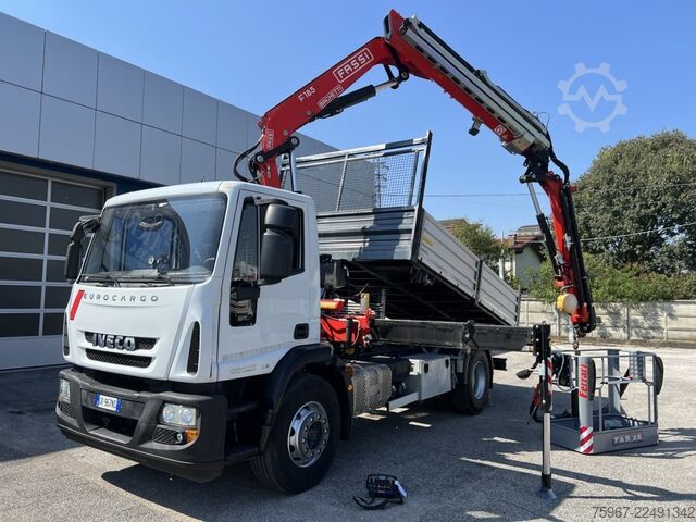 Three-way tipper truck with crane Iveco Eurocargo 180e28