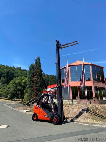 Treibgasstapler Linde H 30 T - 393