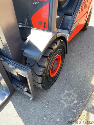 Treibgasstapler Linde H 30 T - 393