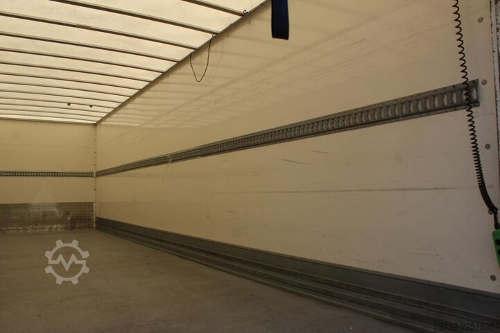 Box truck Iveco Eurocargo  120-210 E6 Koffer 8,6m Klima LBW1500Kg