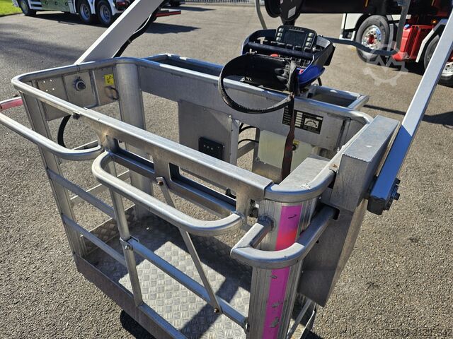 Crane truck Volvo FH 16 750 8x4 / HMF 95 tm / JIB / WINCH / WORK ...