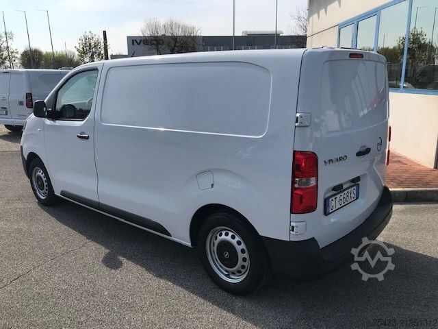 Panel van Opel VIVARO 2.0 145 L2H1