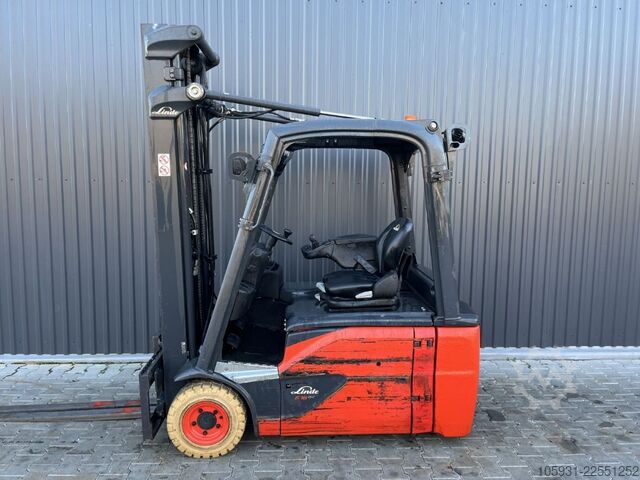 Electric 3-wheel forklift Linde E16L-02