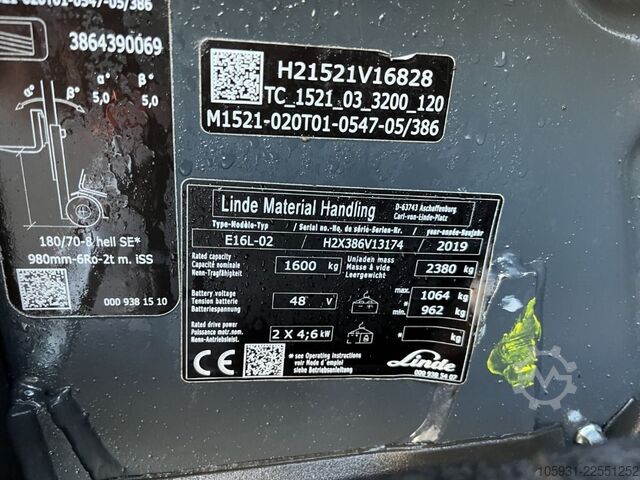 Electric 3-wheel forklift Linde E16L-02