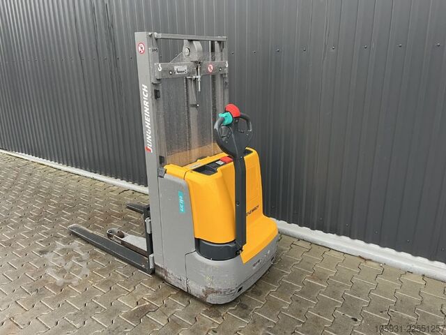 Deichselstapler Jungheinrich EJC110