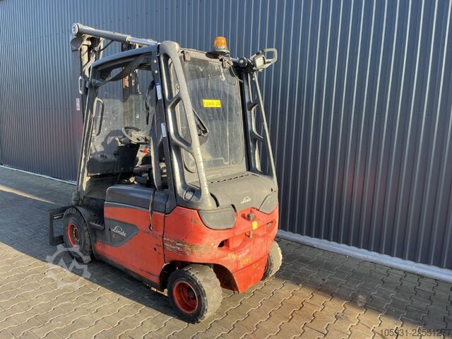 Electric 4-wheel forklift Linde E25-01