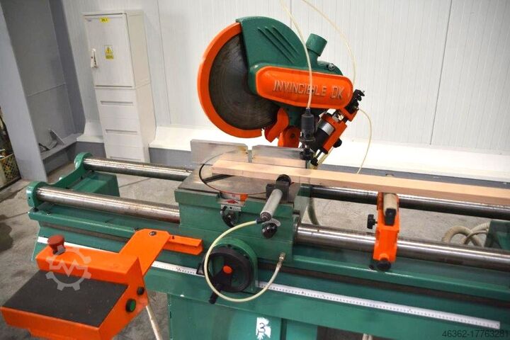 Circular saw with double shaft OMS INVINCIBILE OK 330 DWUPIŁA KĄTOWA