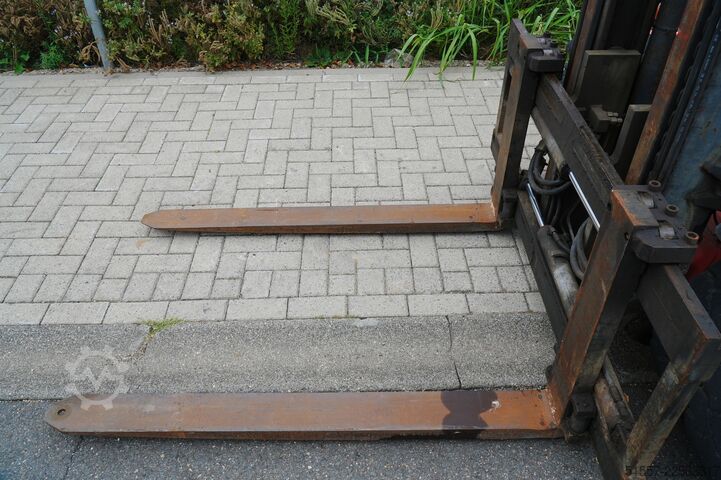 Gabelstapler Linde H 30 D-03 | 2000