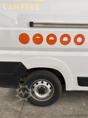 Wohnwagen/Wohnmobil 2023 Fiat Ducato Weinsberg Carabus | Manuale | Tetto a Soffietto