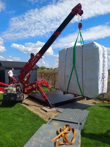 Minikran UNIC URW 295