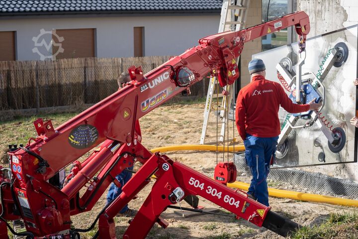 Minikran UNIC URW 295