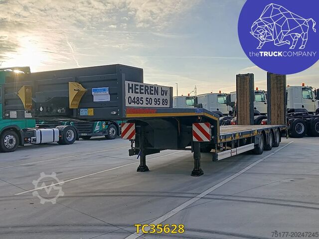 Semi low-loader Kässbohrer SLA 3