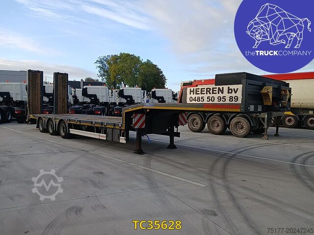 Semi low-loader Kässbohrer SLA 3