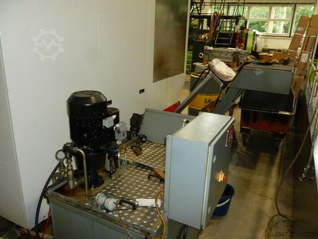 CNC machining center HERMLE U 1130