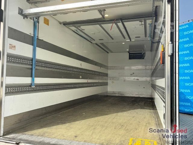 Truck chassis Scania P 320 B4x2NB HYBRID FRIGO RETARDER FULL AIR  9T