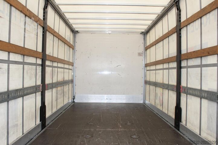 Transporter mit Pritsche & Plane MAN TGL 8.220 Plane AHK 6,1 m Luft Klima