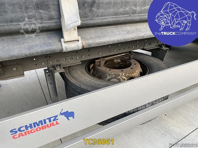Sliding tarpaulins Schmitz Cargobull 