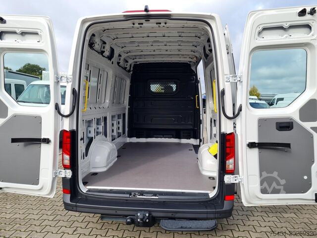 High top van VW Crafter 35 Kasten TDI MR L3h3 Standheiz AHK