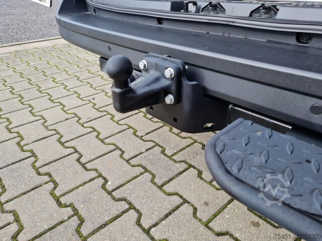 High top van VW Crafter 35 Kasten TDI MR L3h3 Standheiz AHK