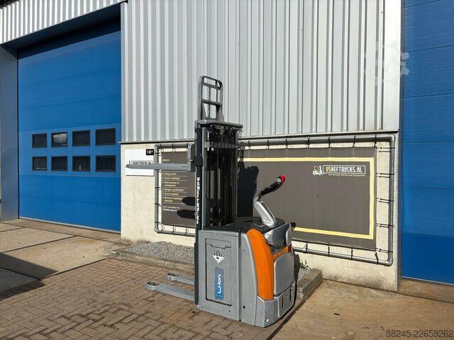 VS-23031 Elektrischer Triplex-Stapler Still EXV-SF 14 Li-Ion STILL EXV-SF 14