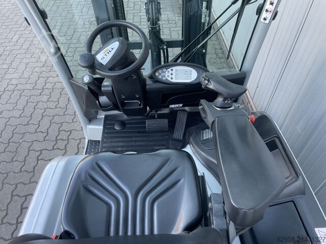 Electric 3-wheel forklift Still RX20-18