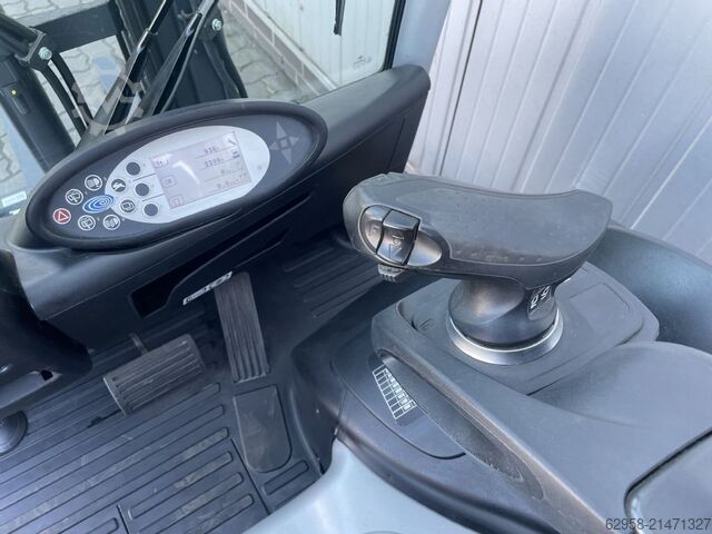 Electric 3-wheel forklift Still RX20-18