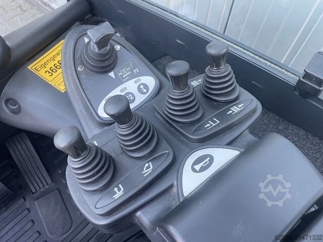 4-Rad-Gabelstapler, STILL, RX70 STILL RX70-16T | 1.711 Bst. | Triplex