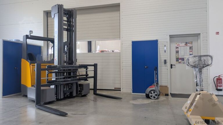 Four-way reachtruck Jungheinrich ETV Q25