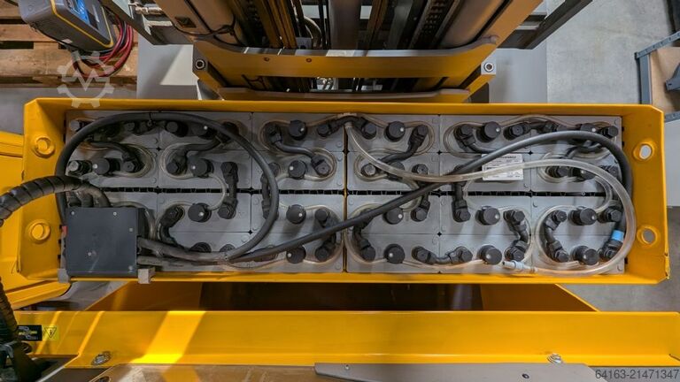 Four-way reachtruck Jungheinrich ETV Q25