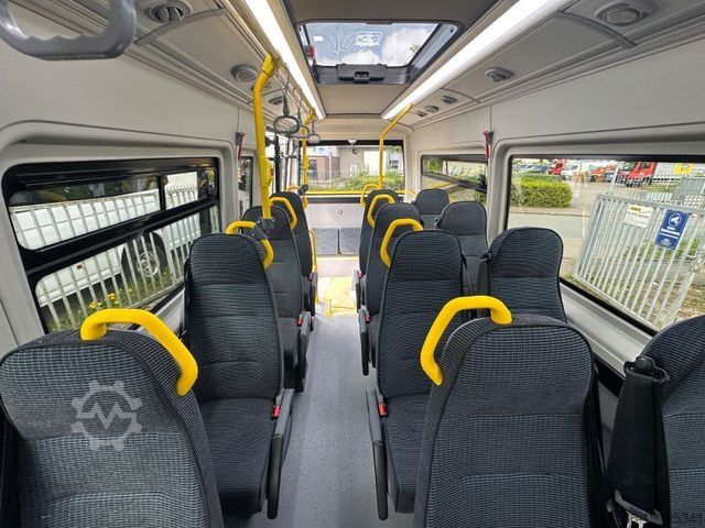 City bus MERCEDES-BENZ Sprinter 15+27 Linienbus Niederflur Rollstuhl