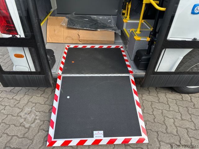 City bus MERCEDES-BENZ Sprinter 15+27 Linienbus Niederflur Rollstuhl