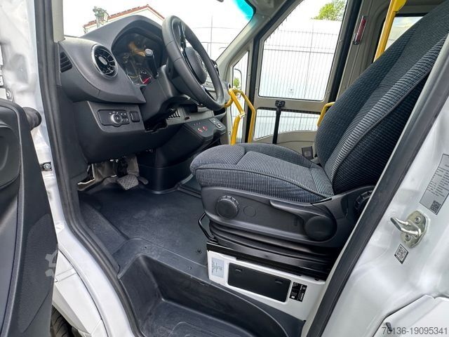 City bus MERCEDES-BENZ Sprinter 15+27 Linienbus Niederflur Rollstuhl