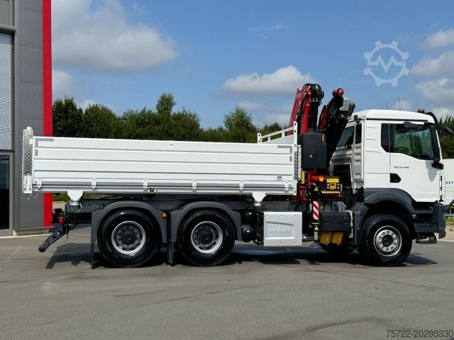 Three-sided tipper truck MAN TGS 26.480 6x4 Krankipper Fassi/SOFORT VERFÜGBAR