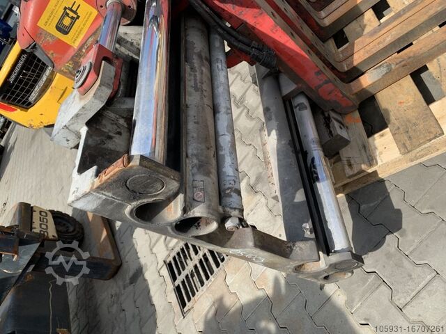 Multi-pallet handler Durwen OS1063