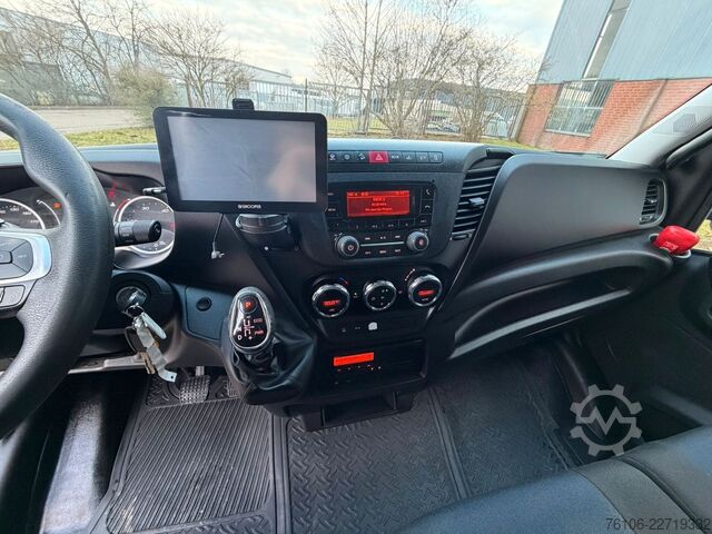 Transporter mit Pritsche & Plane IVECO Daily 72C18 Hi-Matic Pritsche Plane+LBW*2 stück