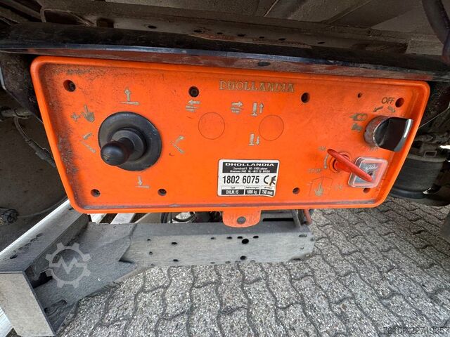 Transporter mit Koffer IVECO Daily 70C18 Hi-Matic Koffer mit Ladebordwand