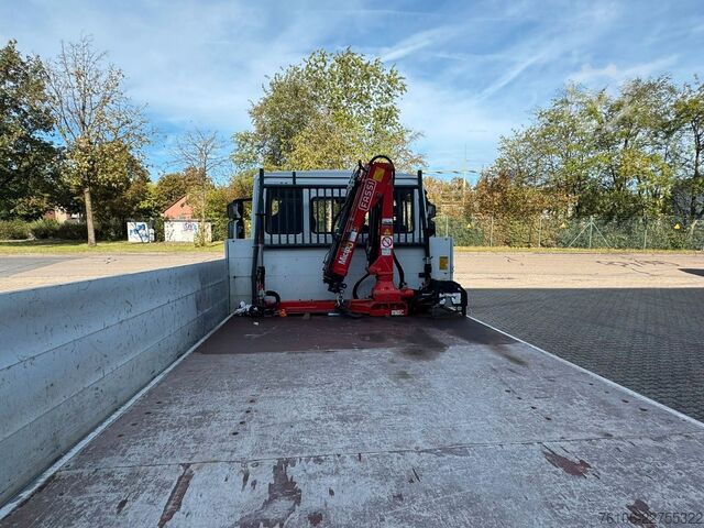 Pick-up van IVECO 75E16 Pritsche mit Kran Fassi