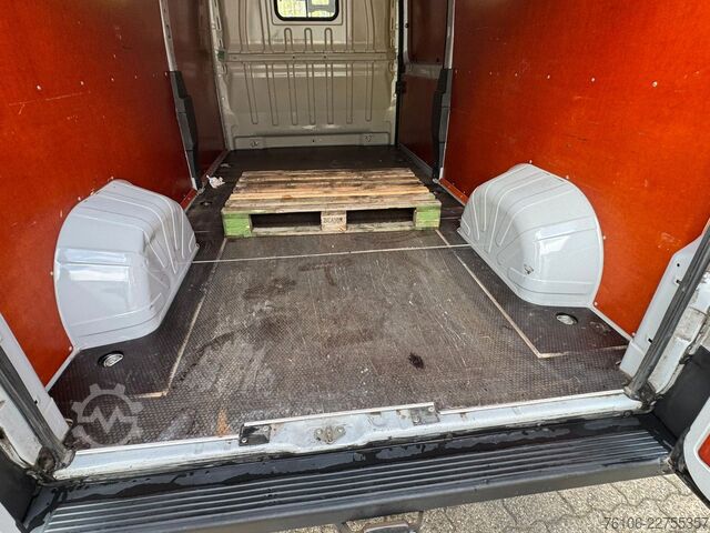 Panel van FIAT Ducato Maxi 35 180 L4H2 *Automatik*
