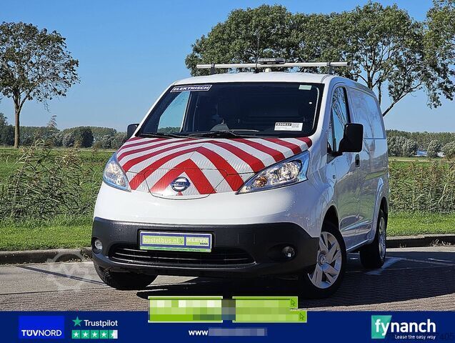High-roof van NISSAN E-NV200 ac aut wltp 200 kms