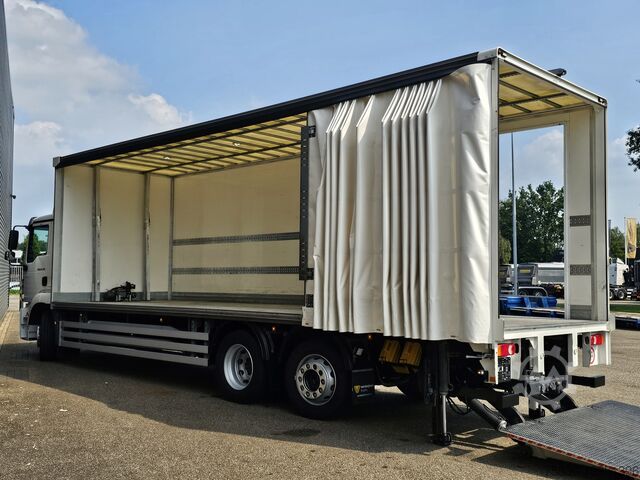 Suitcase MAN TGM 26.320 / 6x2-4 / LBW / 6000kg TAIL LIFT