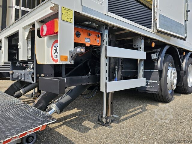 Suitcase MAN TGM 26.320 / 6x2-4 / LBW / 6000kg TAIL LIFT